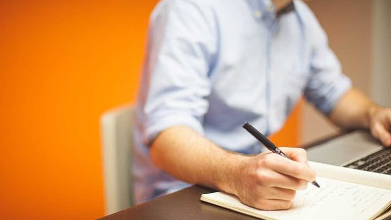 SGK işe giriş bildirgesi ne zaman verilir?