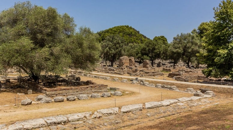 Yarım asır önce çalmıştı: 2.400 yıllık tarihi eseri geri verdi